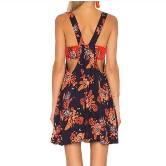 $128 FREE PEOPLE FLORAL PRINT V-NECK MINI-DRESS NA - Picture 5 of 15